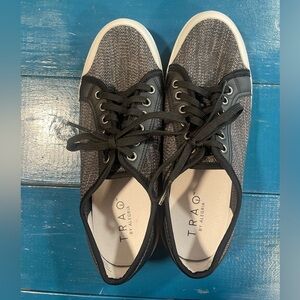 Ladies size 10.5 Alegria Traq shoes